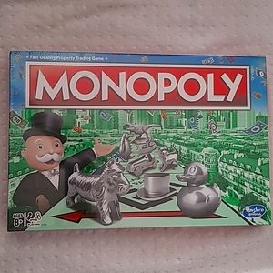 MONOPOLY BOARD GAME
